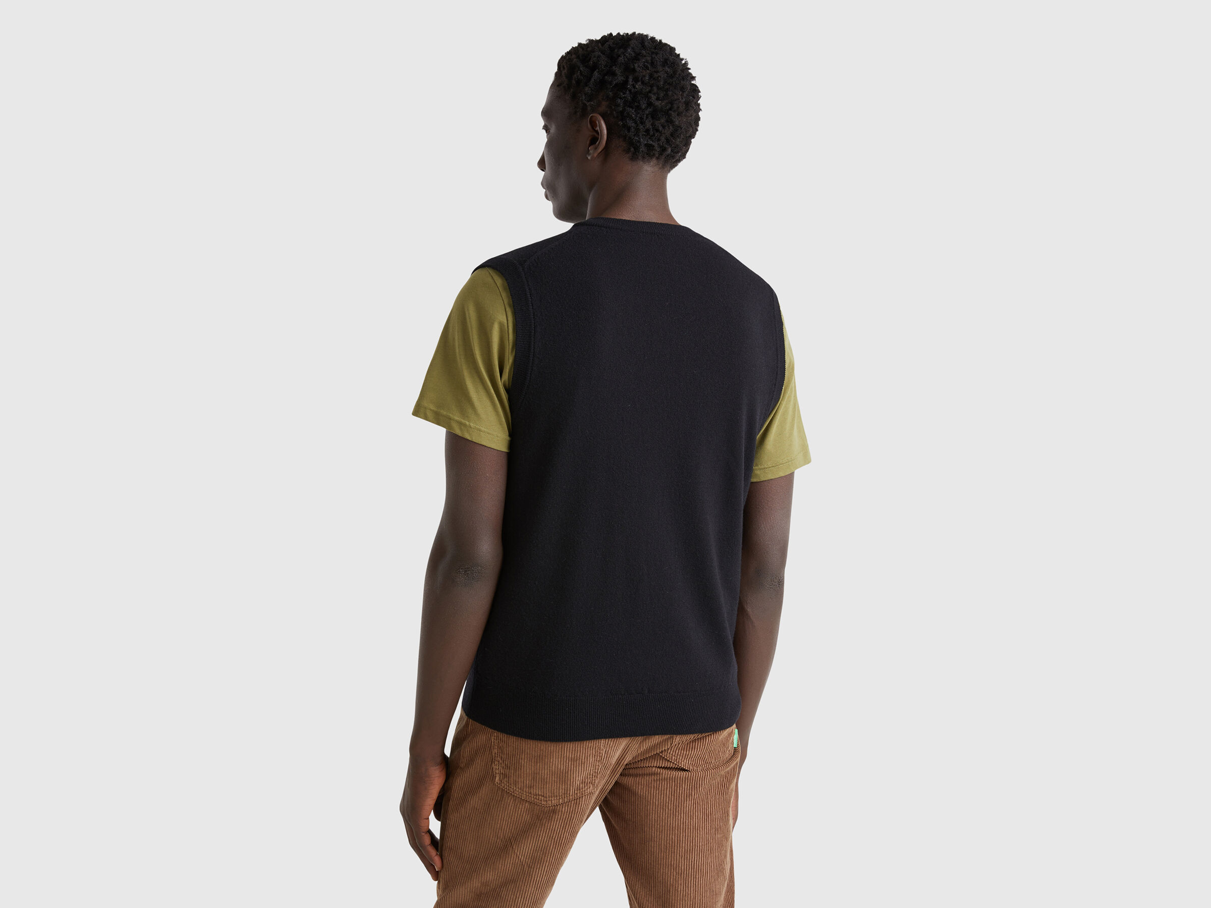 S/L V NECK SWEATER Men image number 2